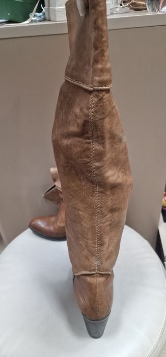 Ботуши Sisley – естествена кожа,35- 36 номер – 25 лв.