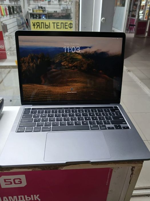 Macbook Pro 13' 2022/256GB