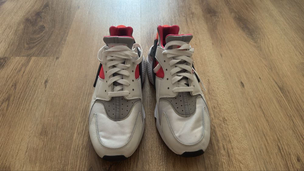 Маратонки Nike Air бели