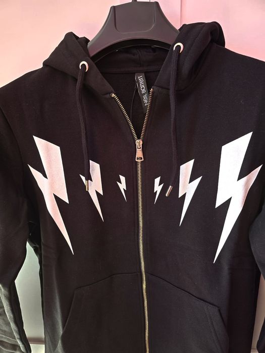 Neill Barrett - мъжки суичер в два цвята !