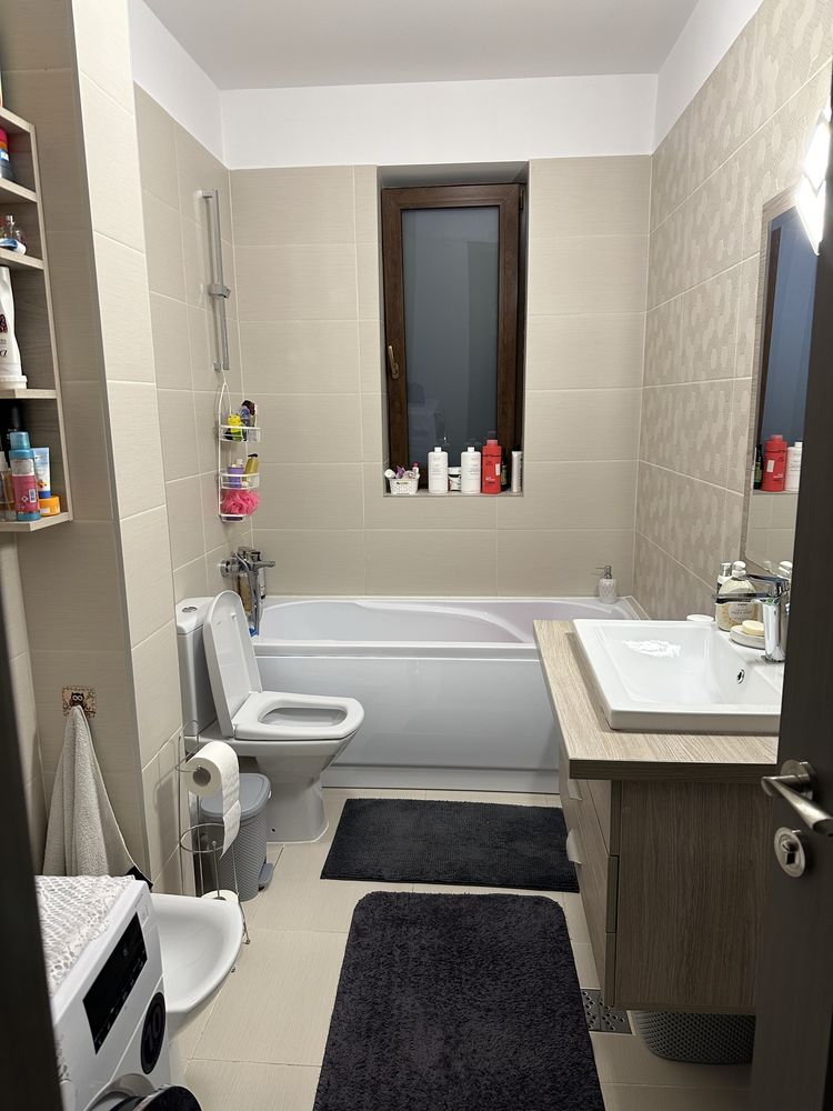 Persoana fizica vand apartament