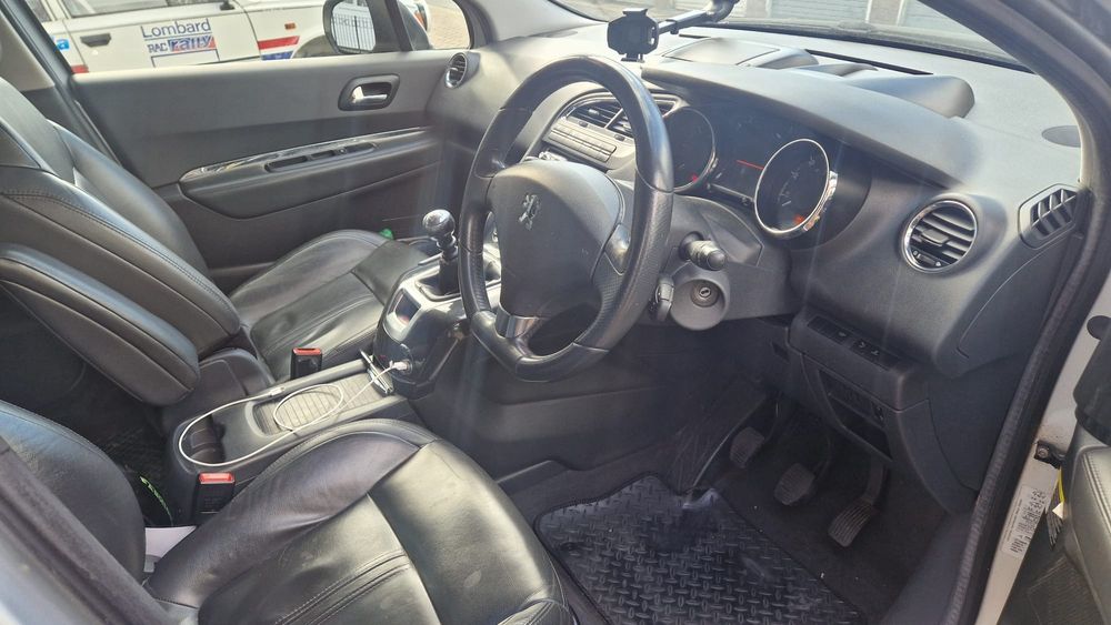 Peugeot 5008 2010