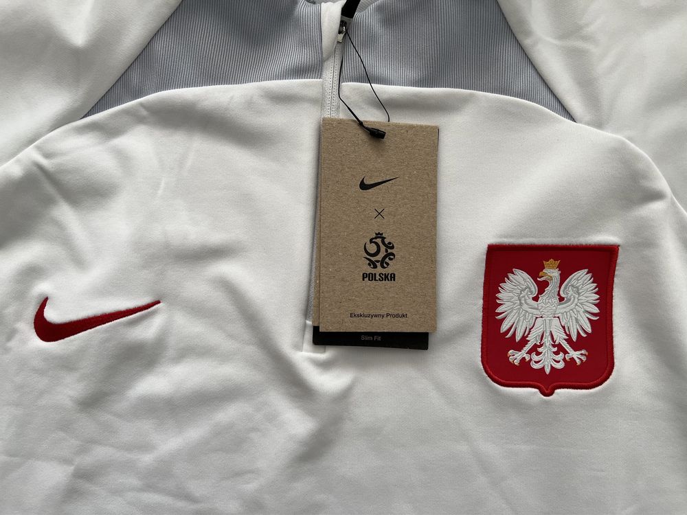 Тренировъчна фланелка с дълъг ръкав на Полша!!! Nike.