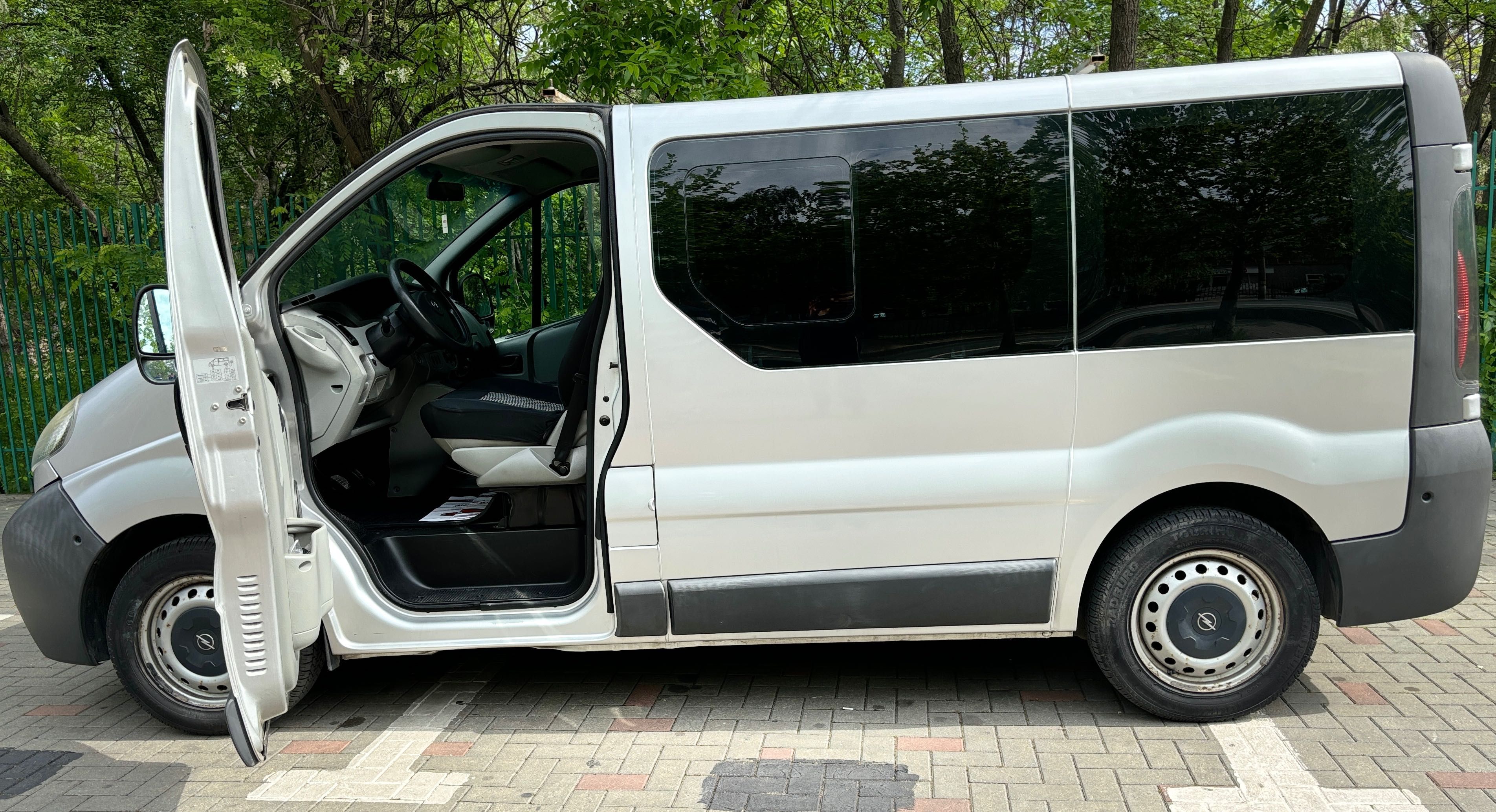 de vanzare opel vivaro