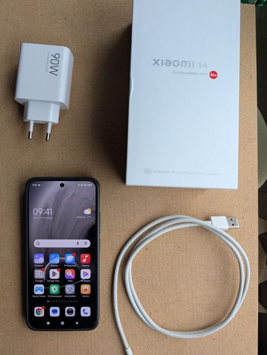 Продавам Xiaomi 14