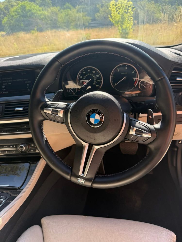 На части, BMW F10, 530D