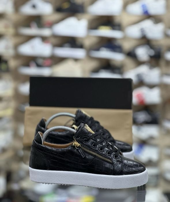 Sneackers premium Alexander Mcqueen, giuseppe zanotti