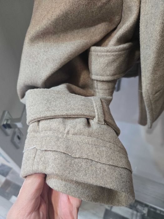 Модерно късо палто