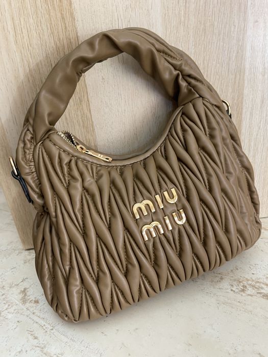 Miu Miu Wander чанта