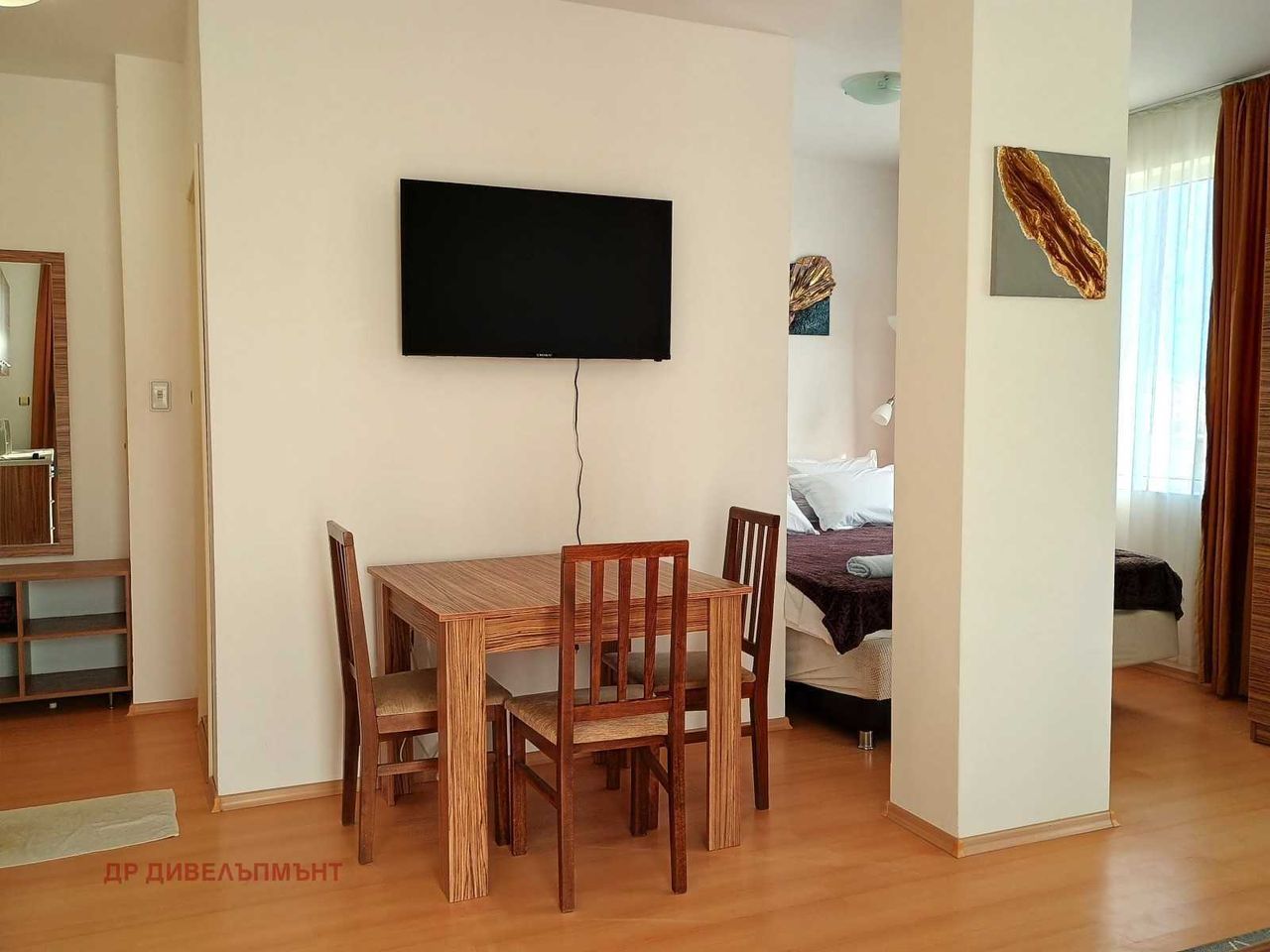 Дава се под наем Едностаен апартамент в Перник, Център - 42 кв.м за 459 € - Снимка #5