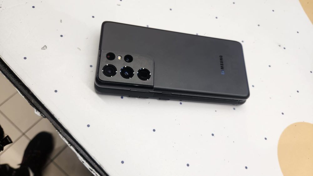 Vând Samsung sau schimb cu iphone