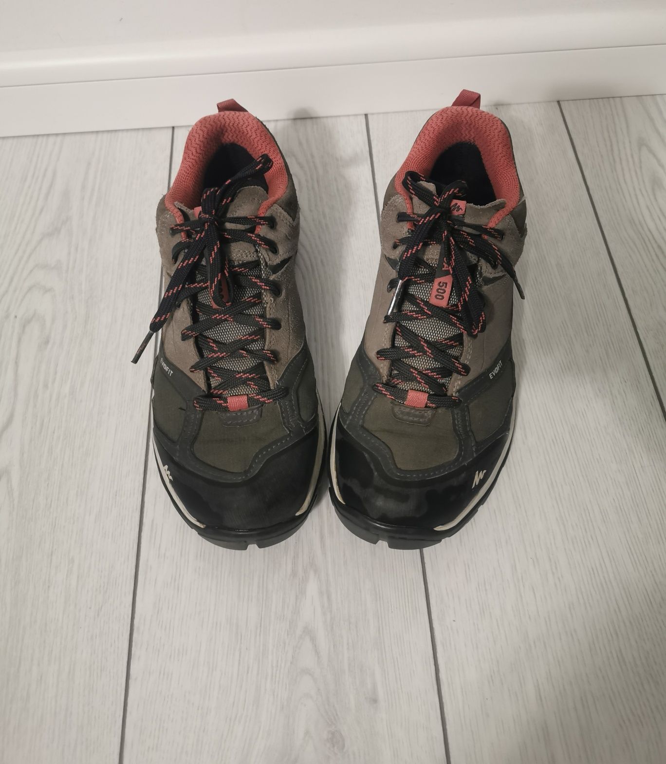 Bocanci drumetie Quechua/Decathlon mar 38
