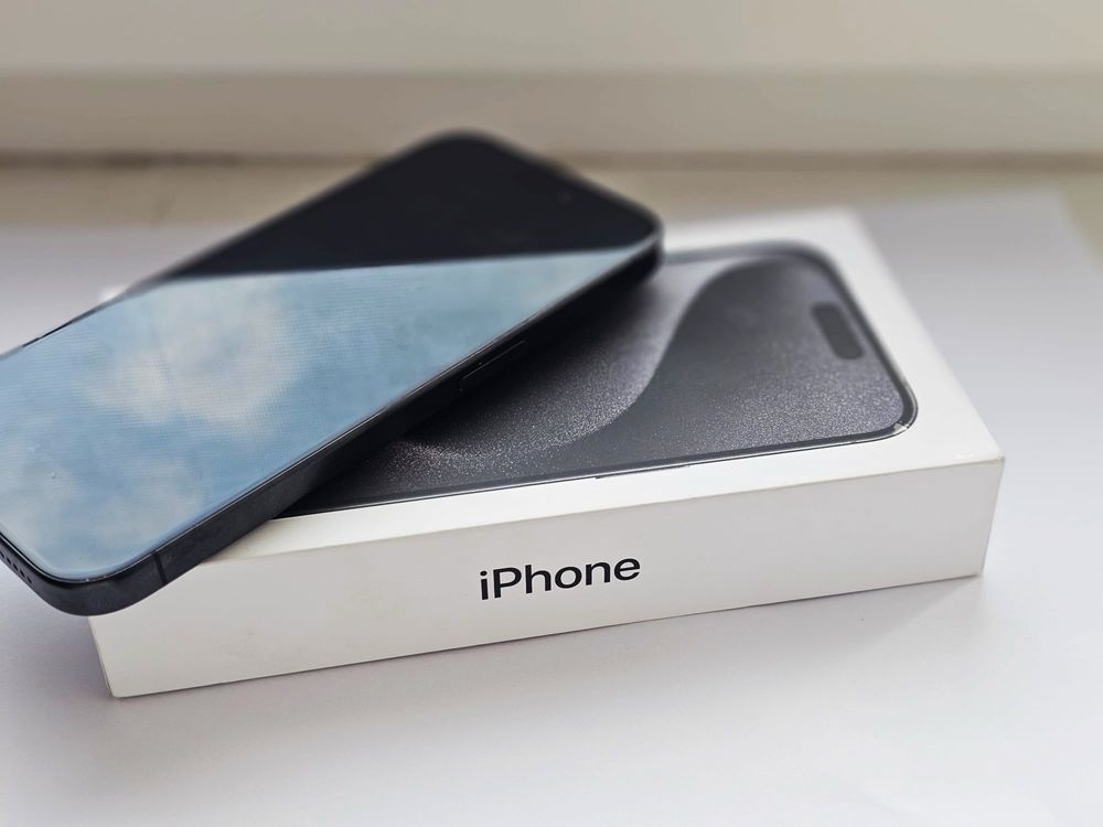 Iphone 15 pro impecabil