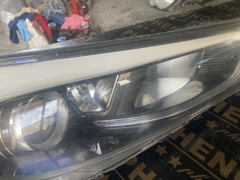 Hyundai Tucson 2018 година Фарове