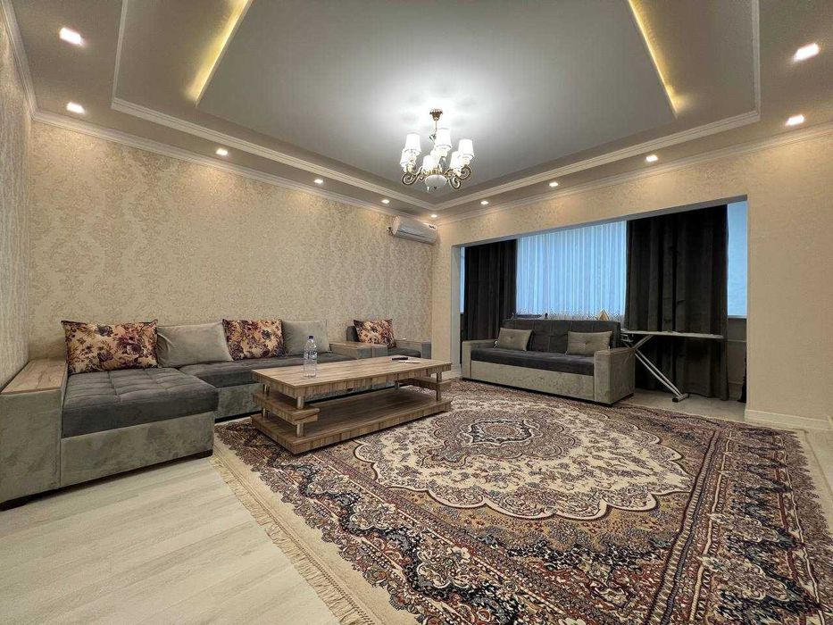 Срочно Продается 2 комнатная 62кв.м квартира в центре города