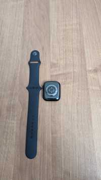 Apple Watch Series 8 (45 mm)