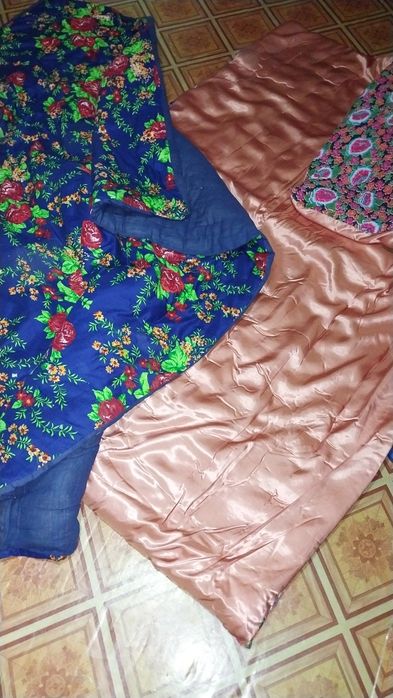 Для дома два одеяло  размер два на метр восемдесят взрослые