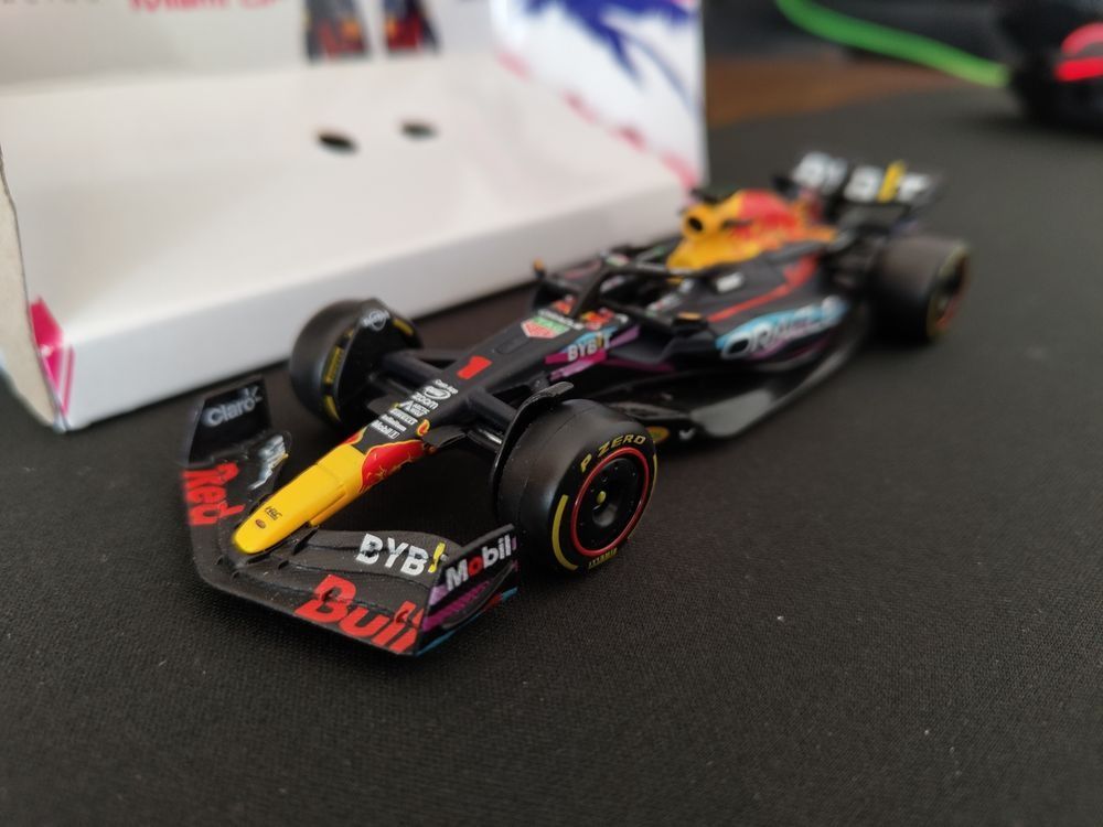 Formula 1 Red Bull Racing model 1/43