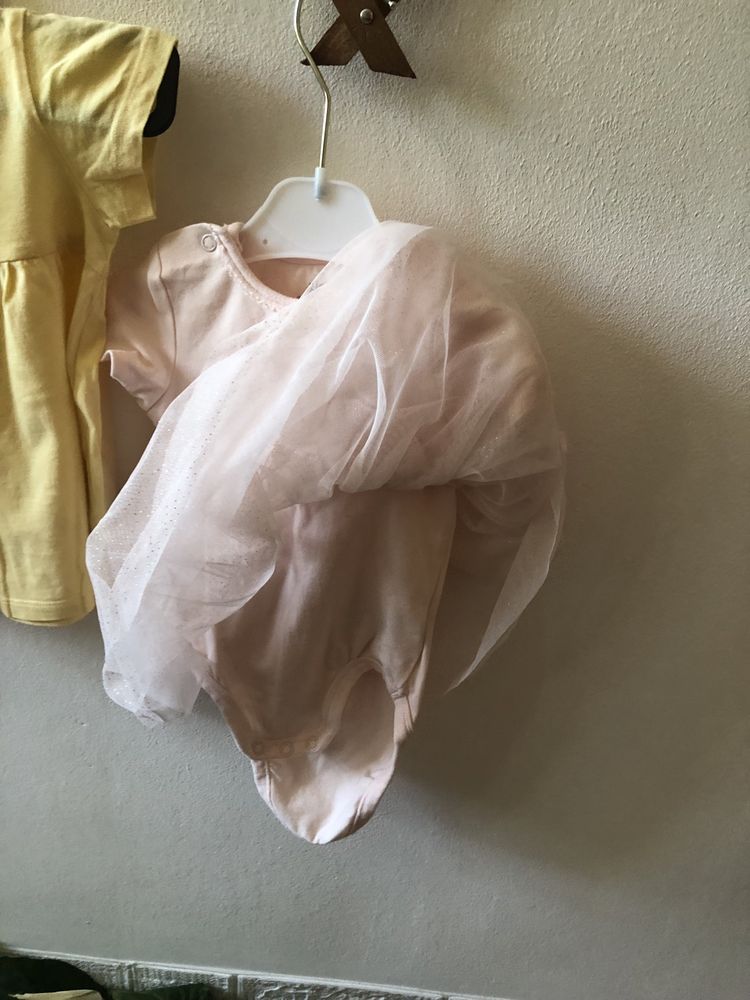 Vand rochite ,costum su halat baie pentru fetite