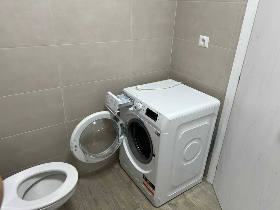 Apartament de inchiriat in Albert,Mrs.Village