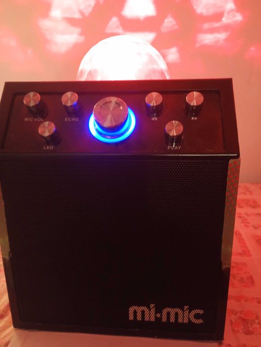 Неупотребявана MI-MIC Караоке колона диско-куб с микрофон и Bluetooth