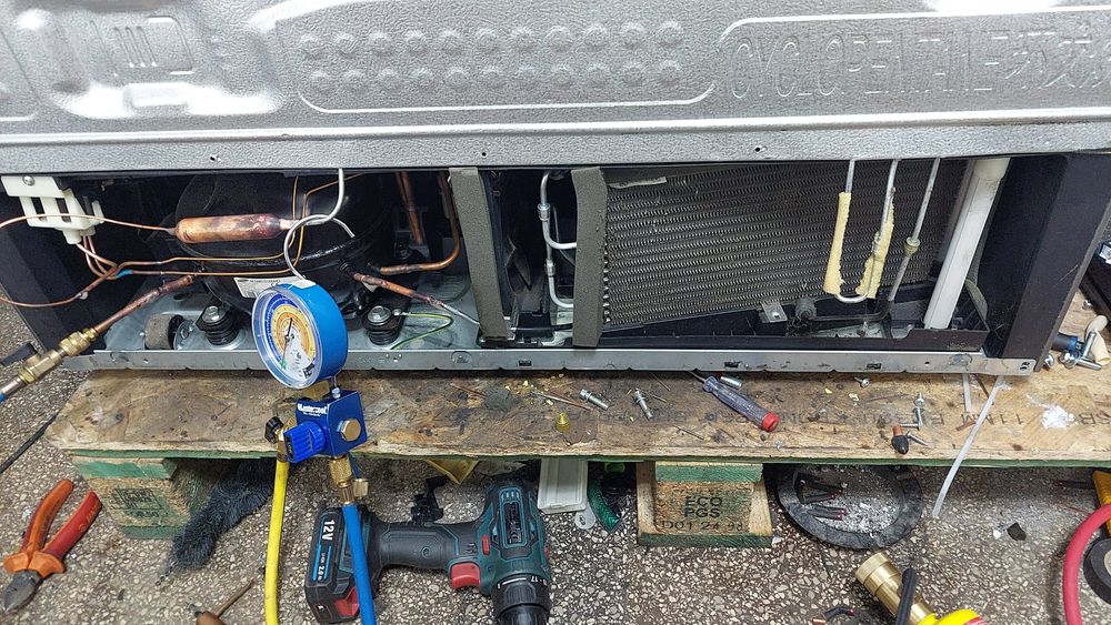 Reparații Frigidere/Mașini de Spălat/Uscătoare