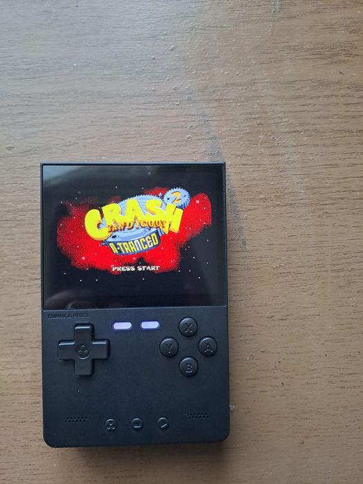 Trimui Brick - ретро гейминг конзола