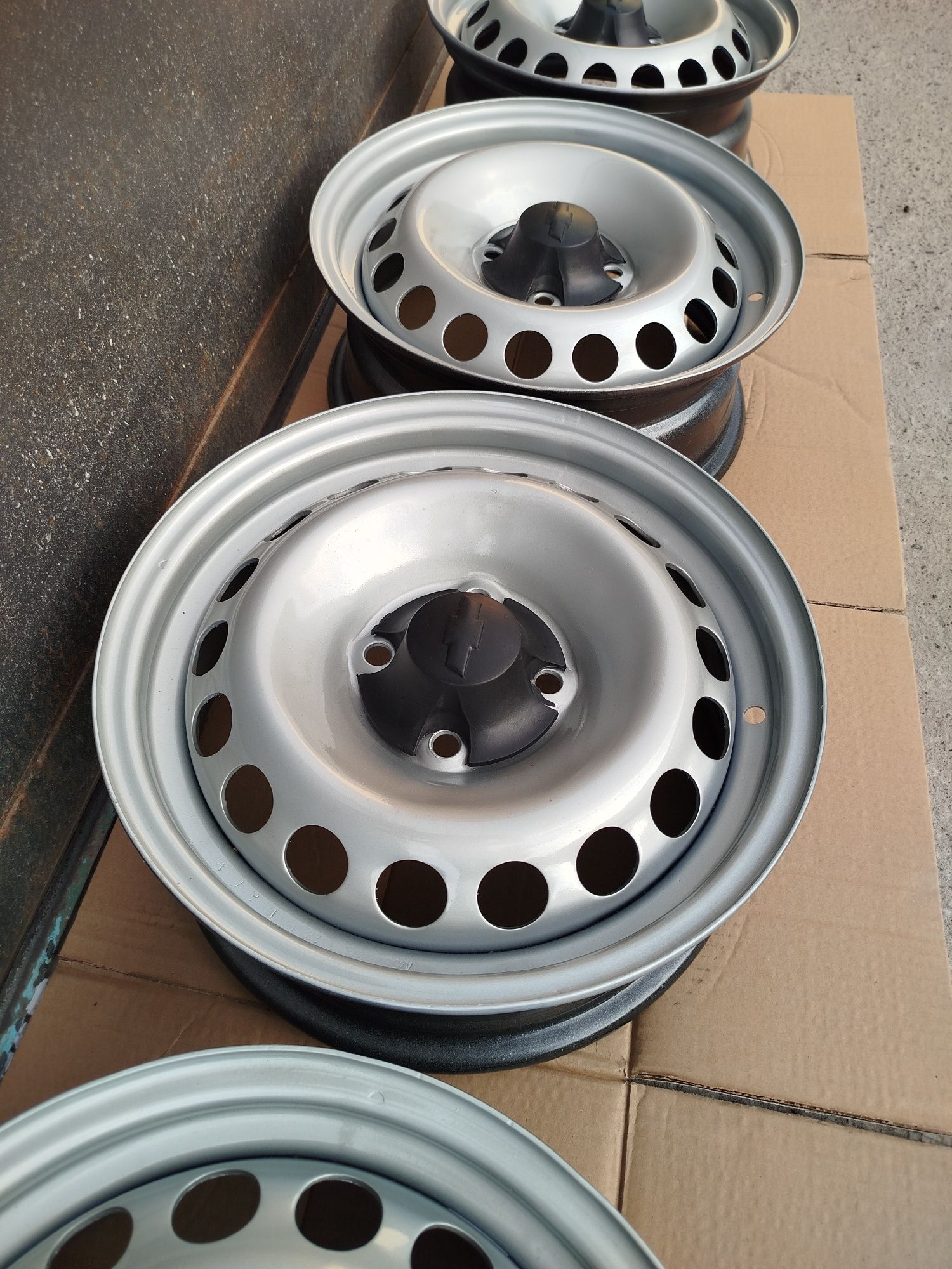 Kobolt R14 stalnoy yengil diska.