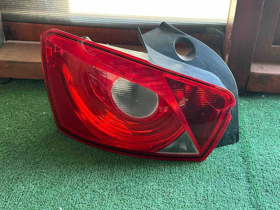 стоп ляв Seat Ibiza 5врати 2008-2015 г. #220SA.