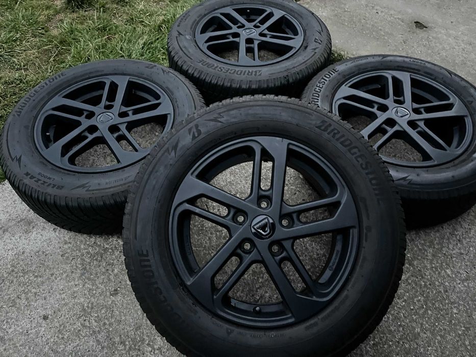 Jante 16 DUSTER Cu anvelope IARNA M+S 215/65/16 An 2023 BRIGESTONE