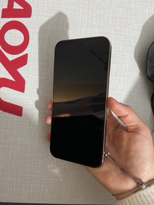Iphone 14 pro max gold