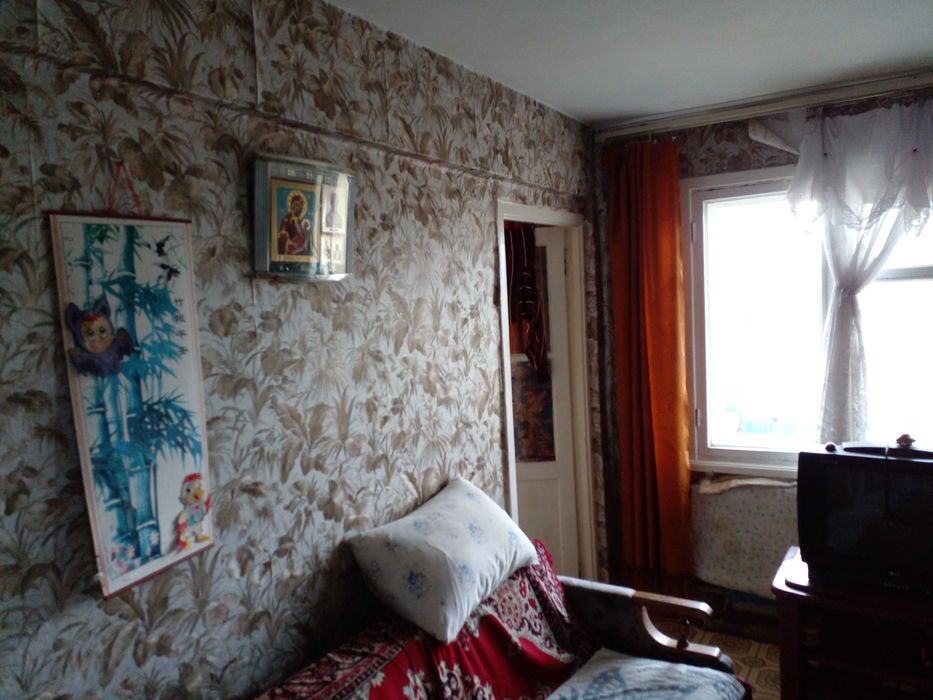 Обмен 4 на 2 и 1-комнатную или 4 на 2-комнатную.