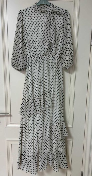 Нарядное платье из вискозы, 46р.