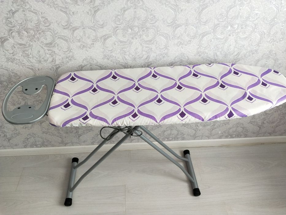 Прочная гладильная доска