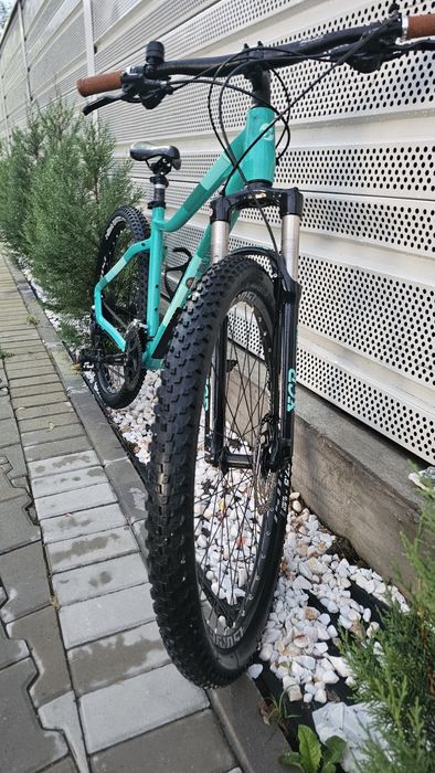 Bicicleta ghost suspensie pe ulei