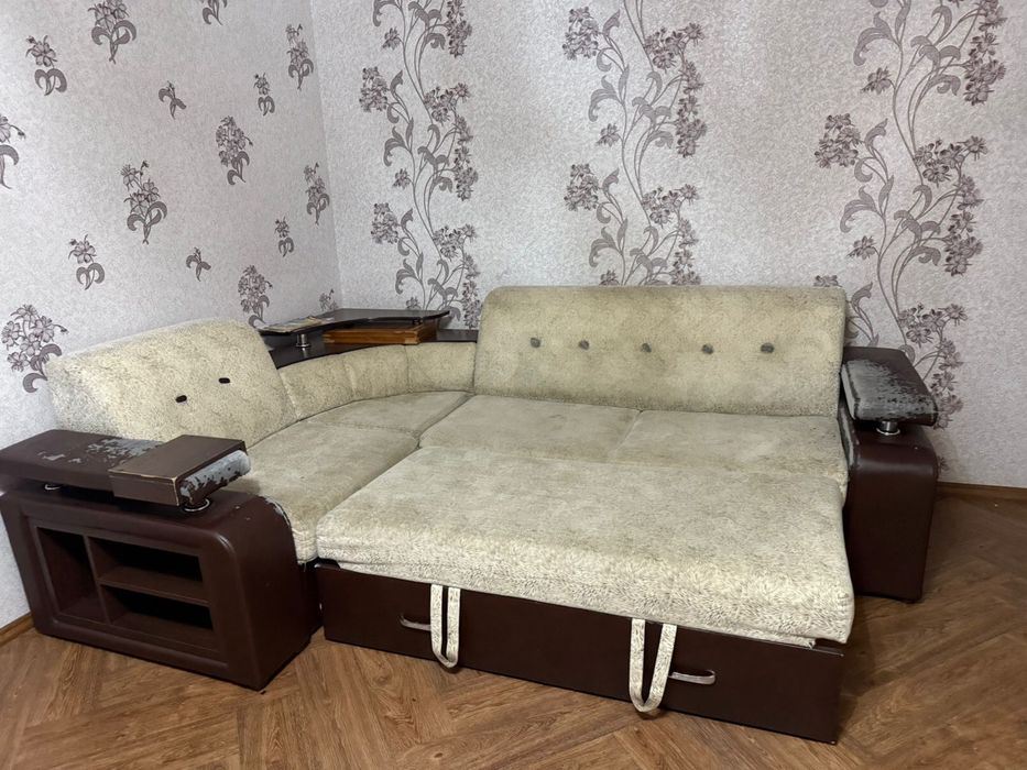 Диван угловой большой спальный