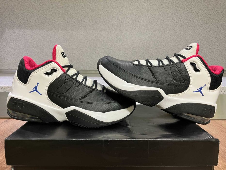 ОРИГИНАЛНИ *** Nike Air Jordan Max Aura 3 Black/Medium Blue-White