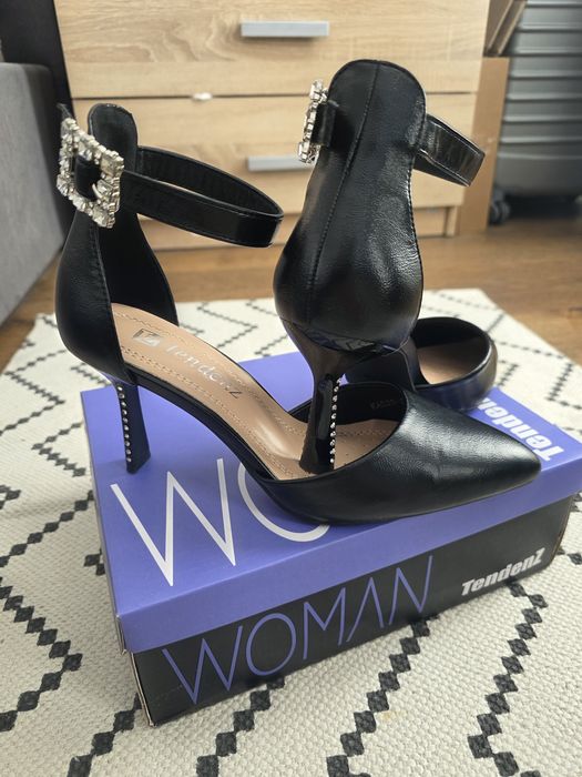 Официални дамски обувки