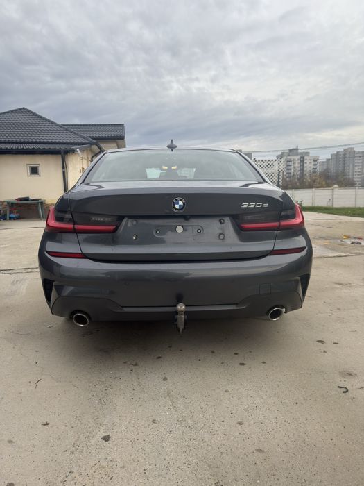 BMW 330E plug in hybrid 2020