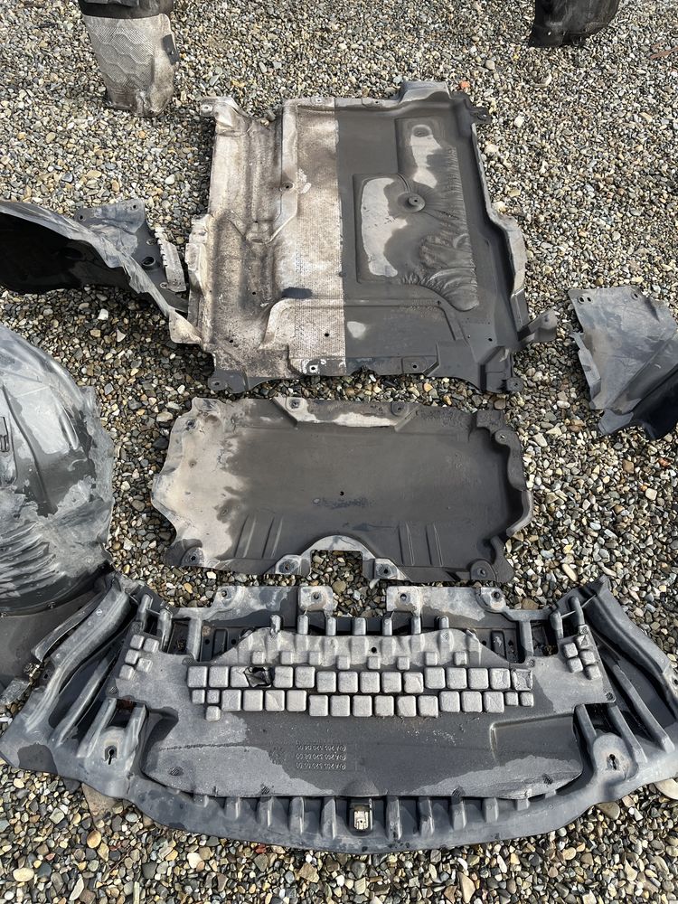 Scut / Scuturi / Carenaj / Carenaje Mercedes C Class W205 C205