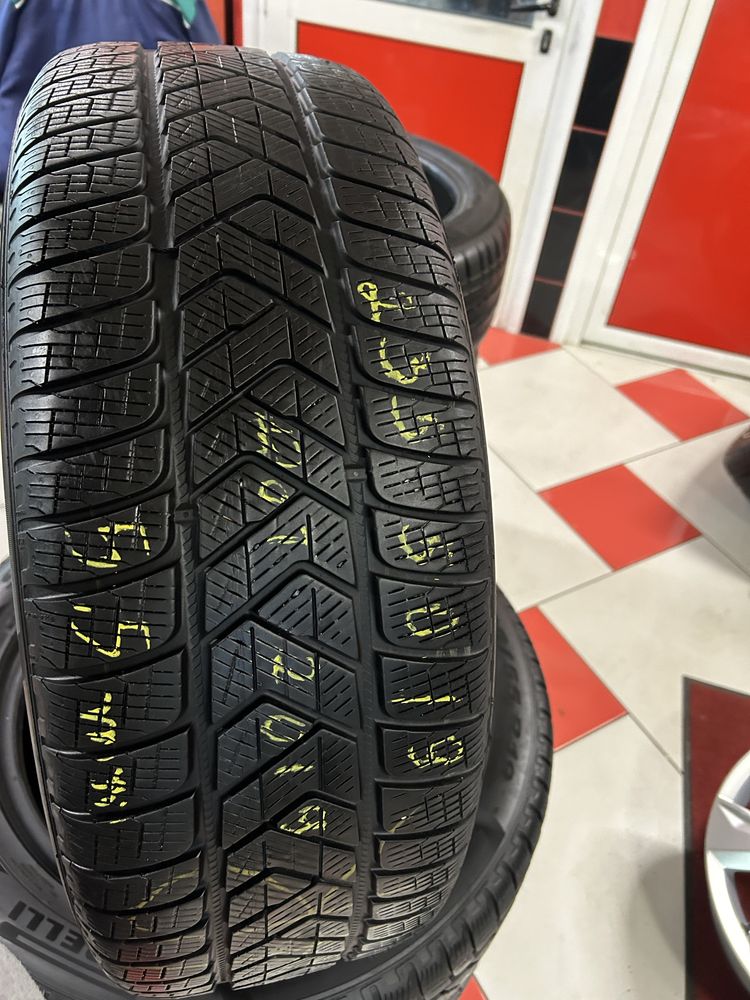 Гуми 235/55/19 Pireli 4 бр