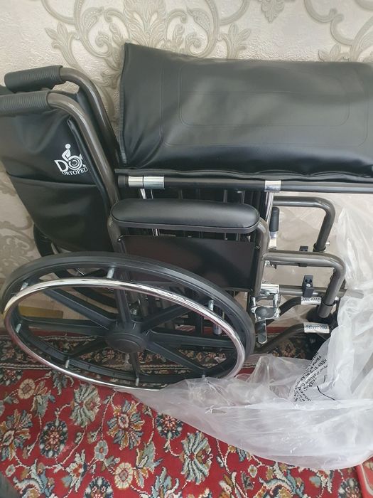 Инвалидная коляска (silver 200) 
8778-
