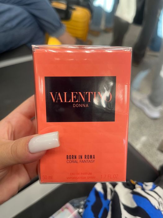 Valentino born in roma - coral fantasy