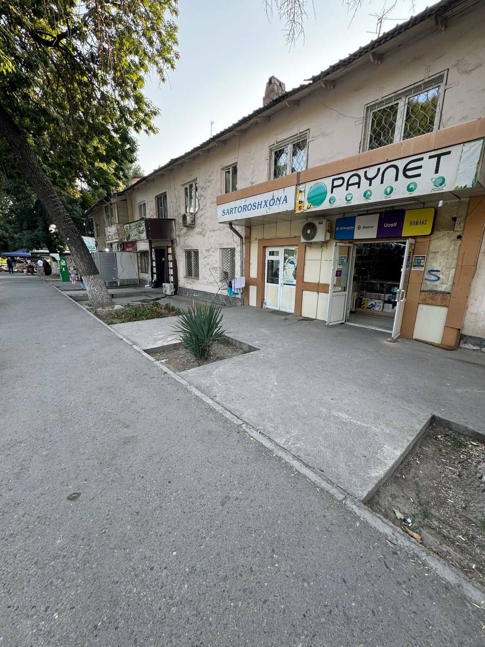 Arenda joy aksesuar oziq ovqat oq tepa shayxontoxur yol yuzida