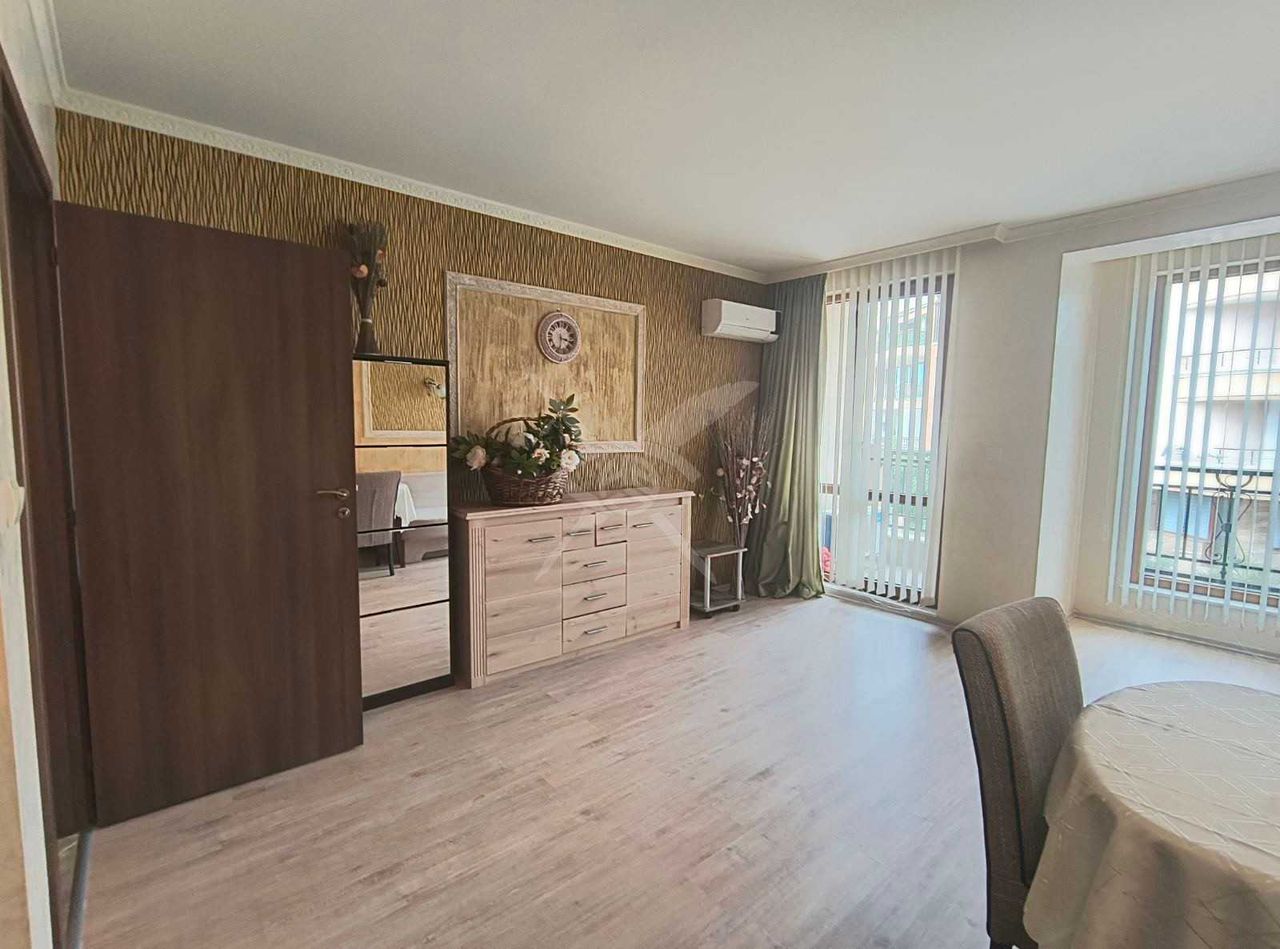 Продава се Едностаен апартамент в Несебър - 40 кв.м за 1625 €/кв.м - Снимка #1