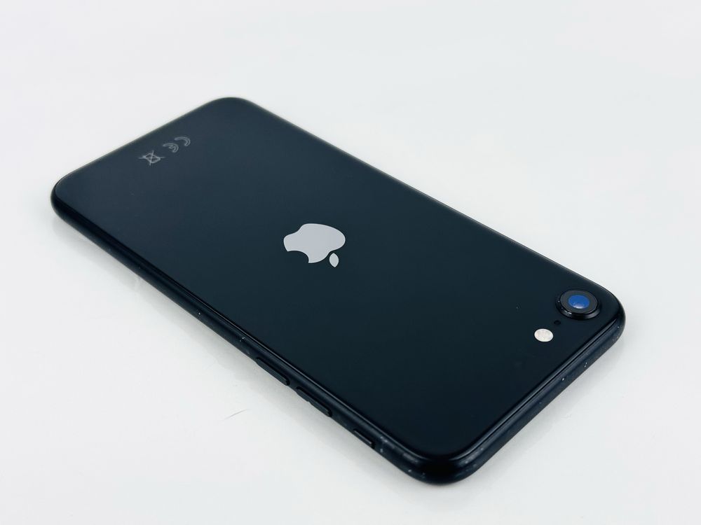 Apple iPhone SE 2020 64GB Black 97% Батерия! Гаранция!