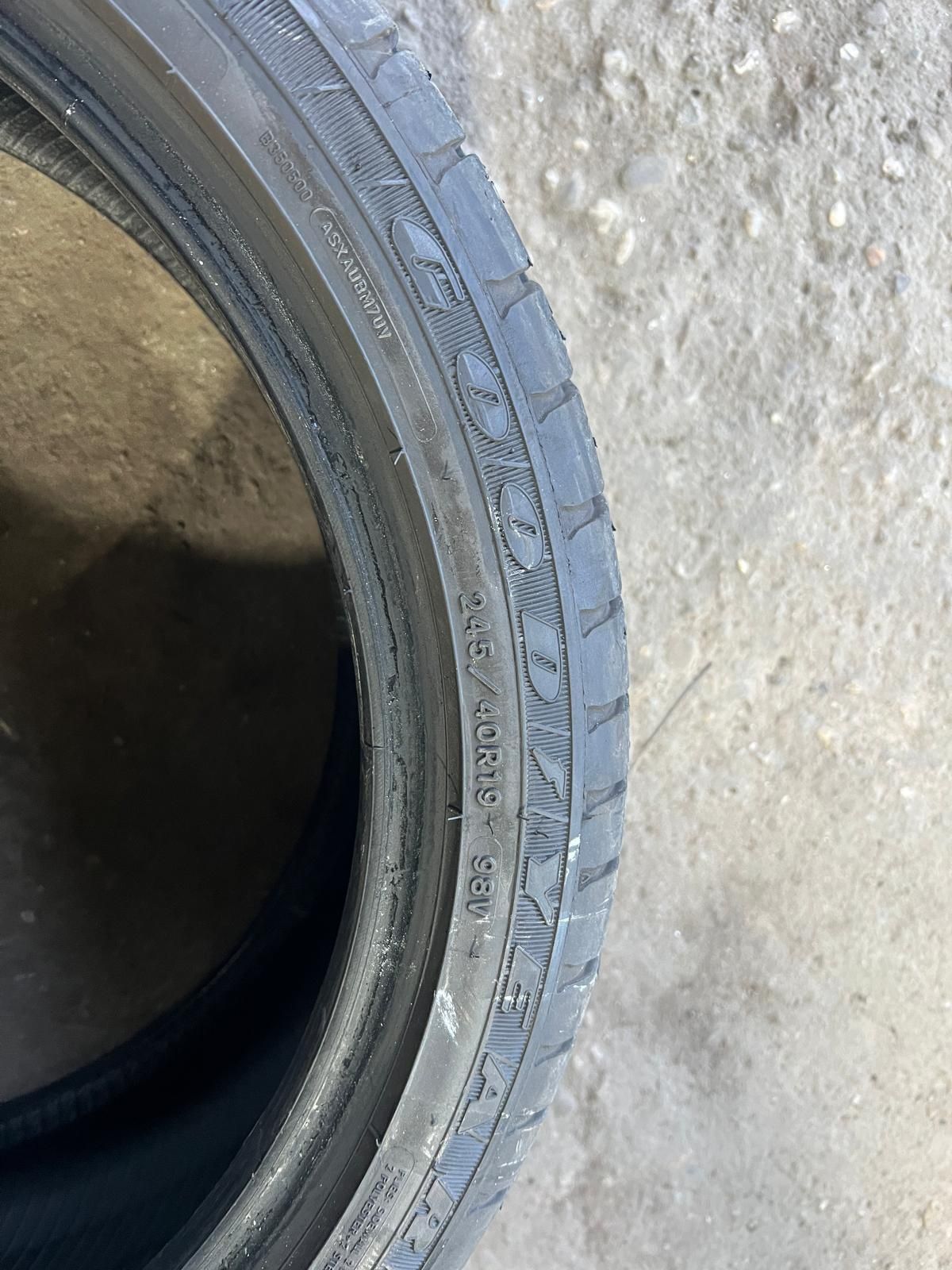 Cauciucuri mașinuța Goodyear 245 40 19 runflat allseason