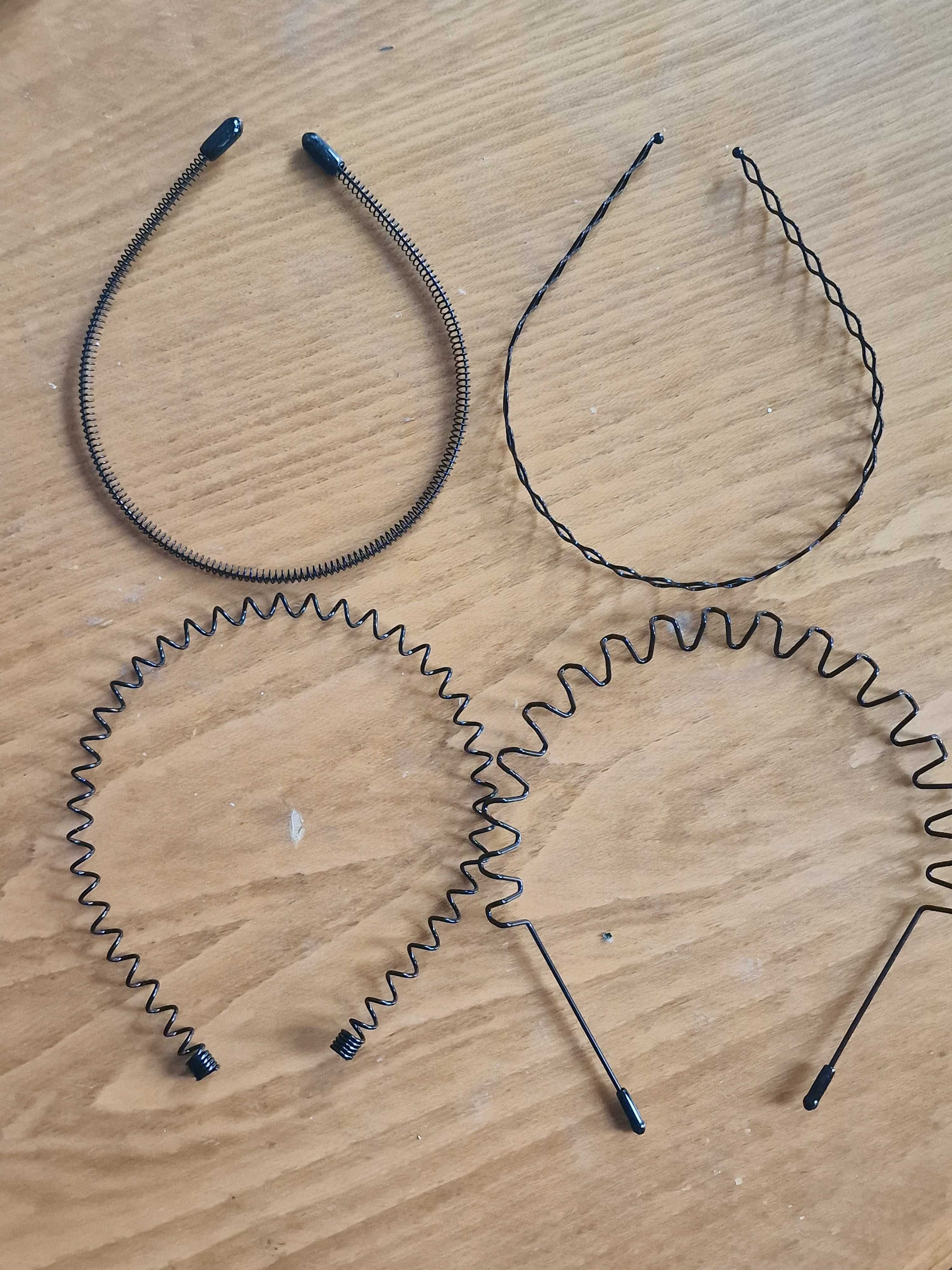 Set 4 cordelute pentru par