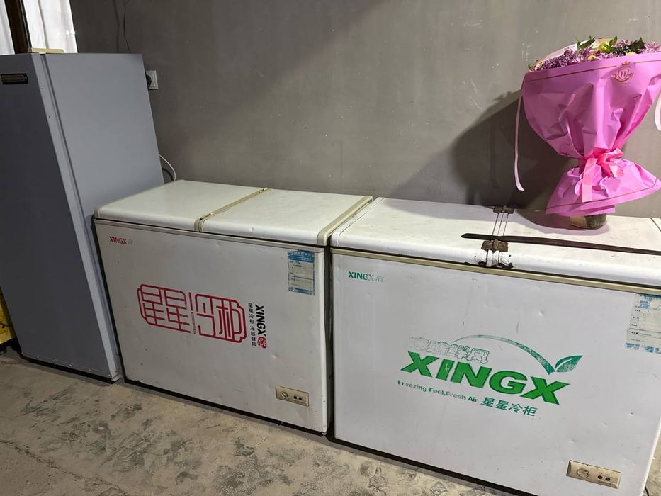 Витринные холодильники по два миллионов триста тысяч сумхолодильнные к