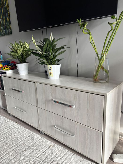 Тумба под телевизор